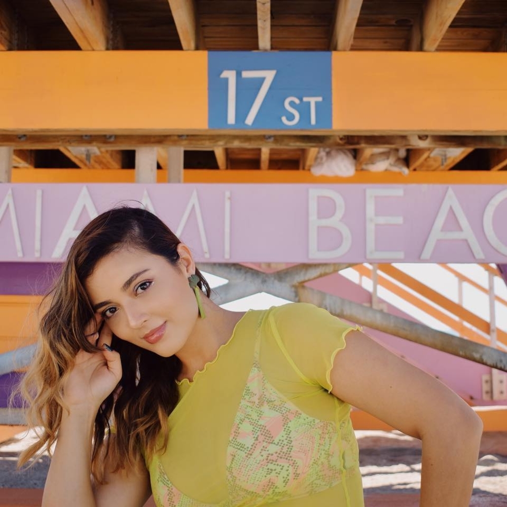 Meet your Posher, Vivi